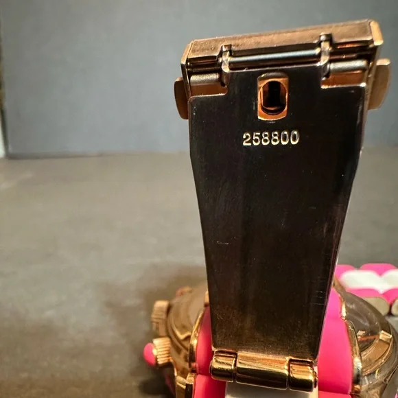 Marc by Marc Jacobs watch NEW pink and gold watch with extra links NWOB - Picture 6 of 8